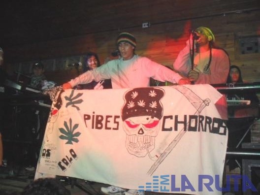Pibes Chorros – A Guacha Pelada Lyrics